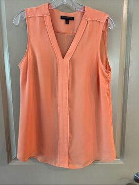 Banana Republic Factory Coral V-Neck Sleeveless Shell